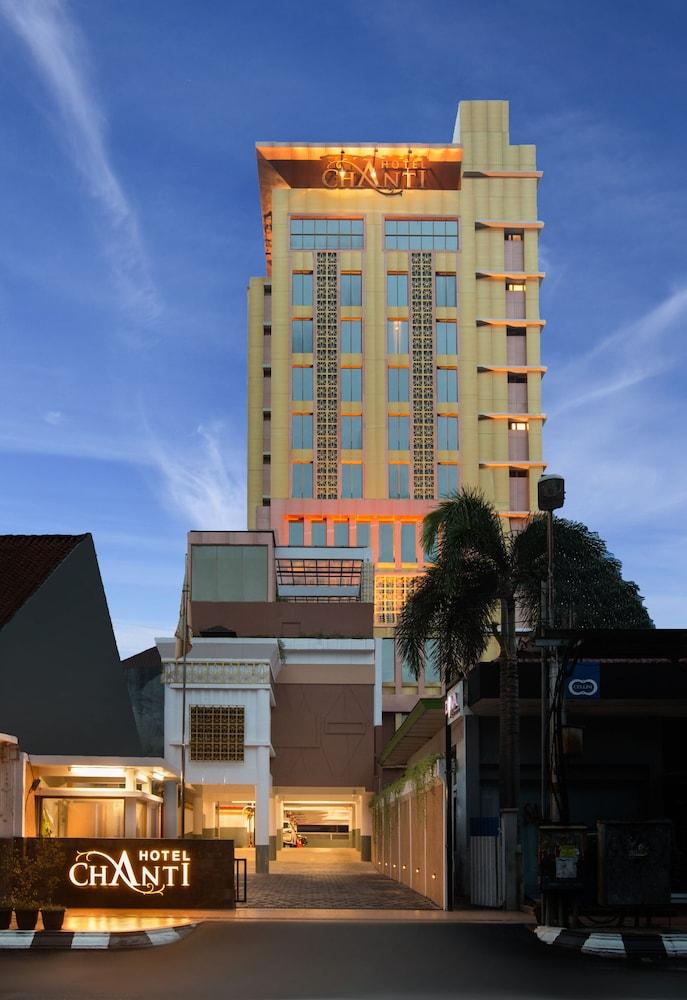 印度尼西亚滕特雷姆酒店管理经营香蒂酒店 三宝垄 外观 照片